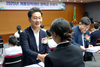 이승찬 계룡장학재단 이사장, 학생들의 꿈 응원하는 장학금 전달